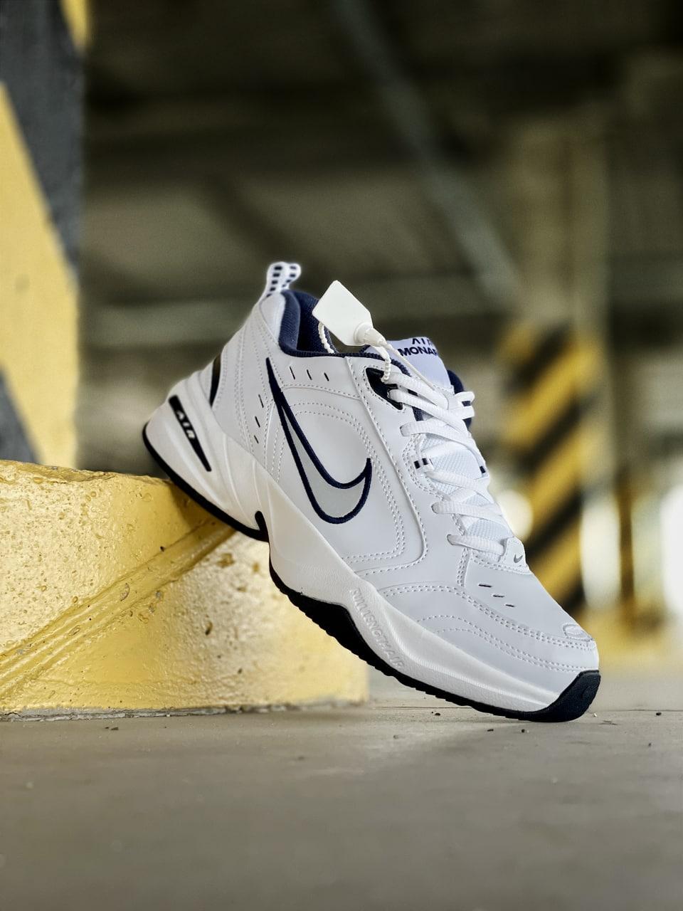 Nike Air Monarch White