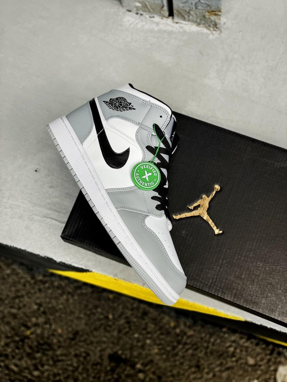 Nike Air Jordan 1 Mid Light Smoke Grey v2