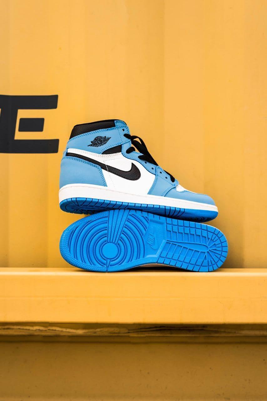 Nike Air Jordan 1 Retro High University Blue
