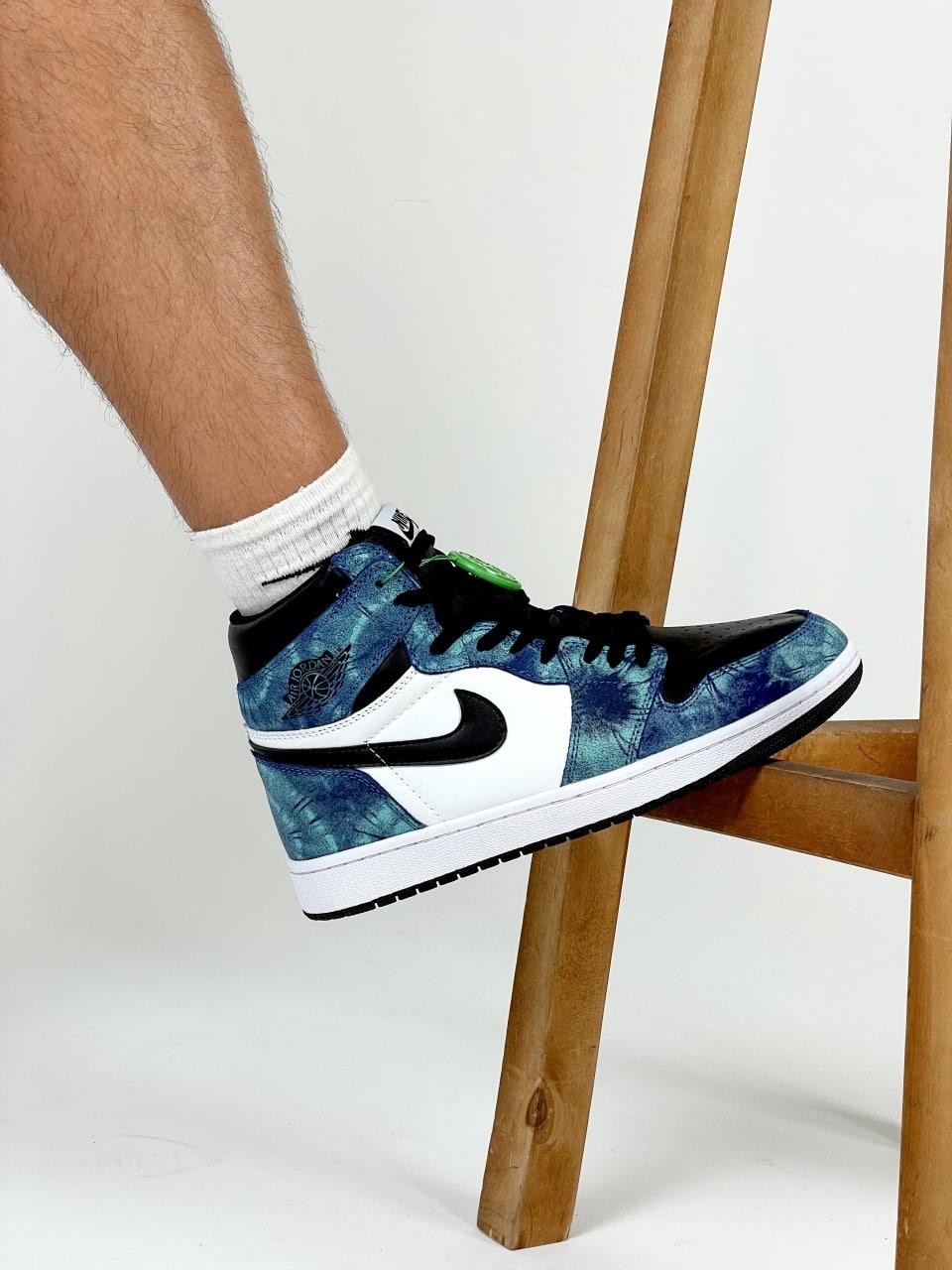 Nike Air Jordan 1 Retro High Tie-Dye