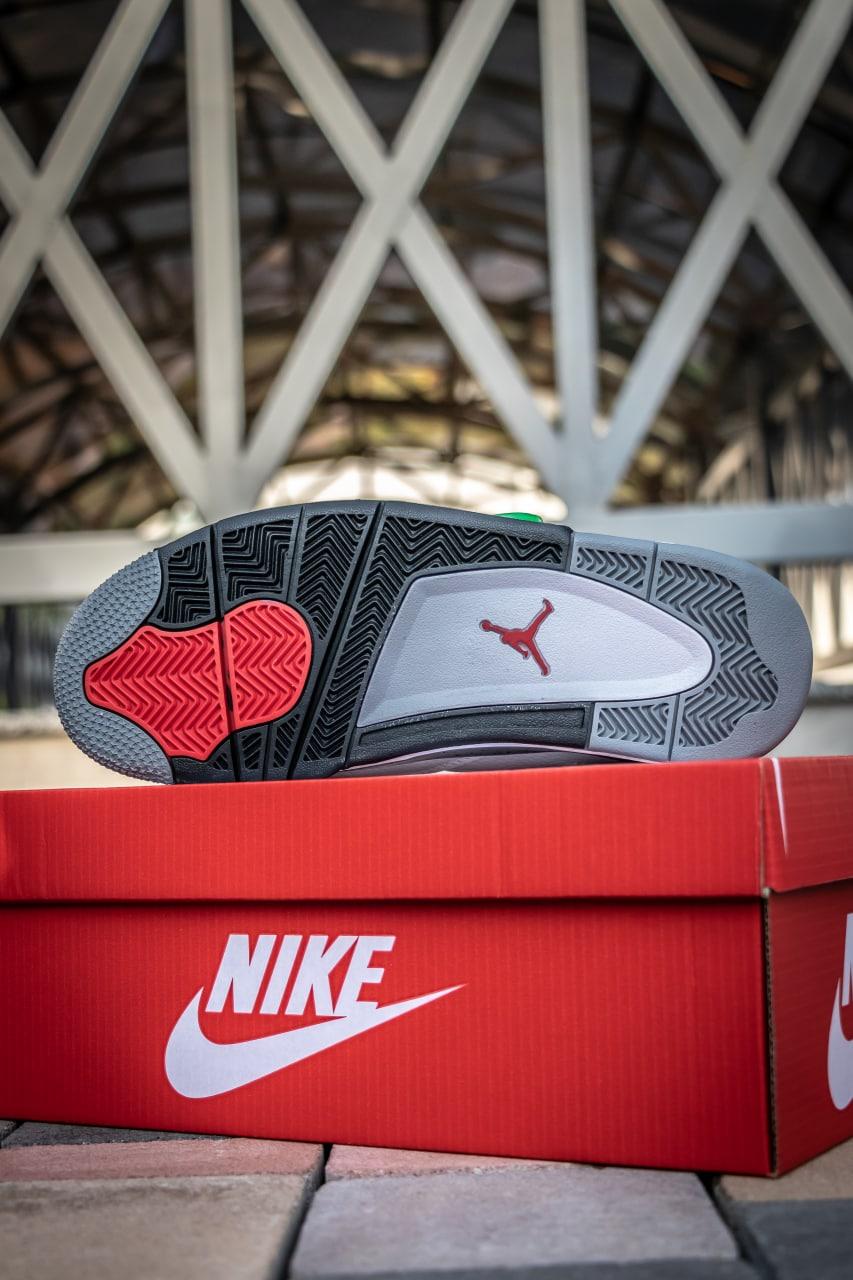 Nike Air Jordan Retro 4 White Cement