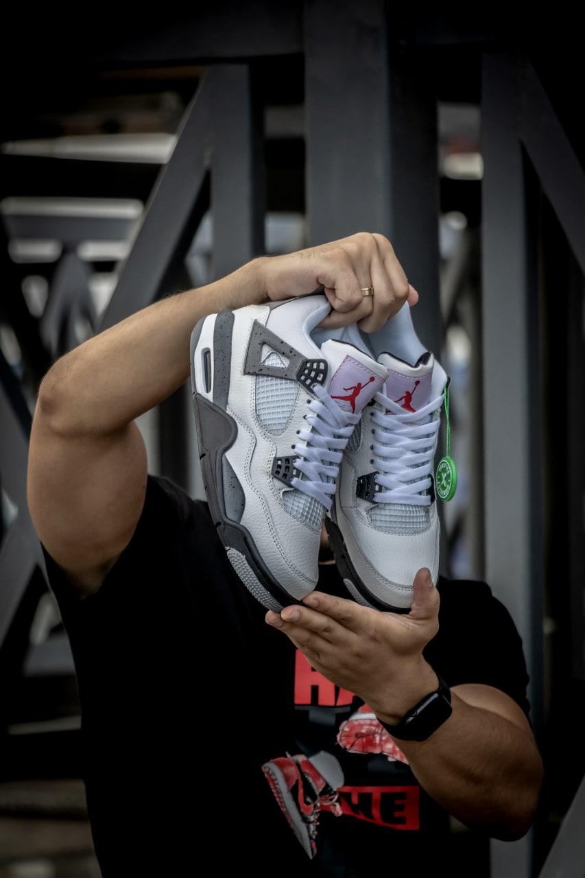 Nike Air Jordan Retro 4 White Cement
