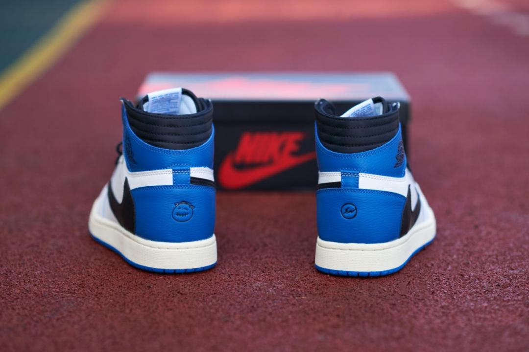 Air Jordan Retro 1 Hihg x Fragment x Trawis Scott
