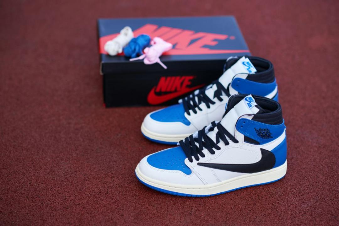 Air Jordan Retro 1 Hihg x Fragment x Trawis Scott